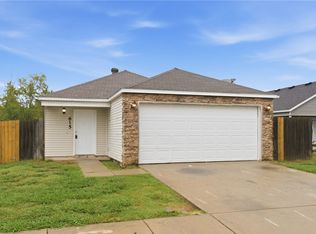 615 Cascade Cir, Springdale, AR 72764