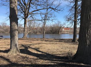 Oakwood Dr, North aurora, IL 60542