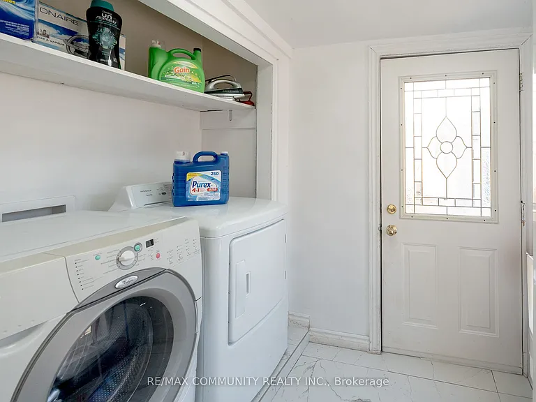 33 Windsor Ave — Photo 33