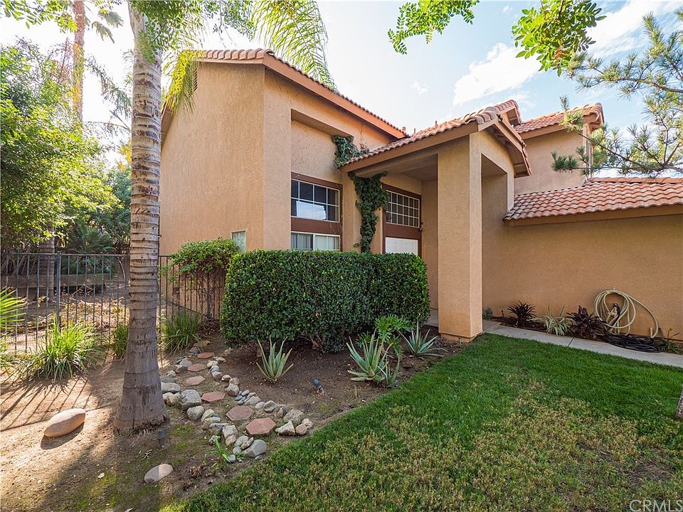 1st image of 28615 Doral Way