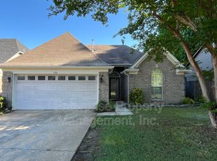 6986 Parkbrook Ln, Cordova, TN 38018