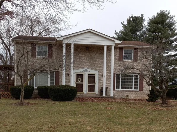 525 S Marion Ave, Louisville, OH 44641