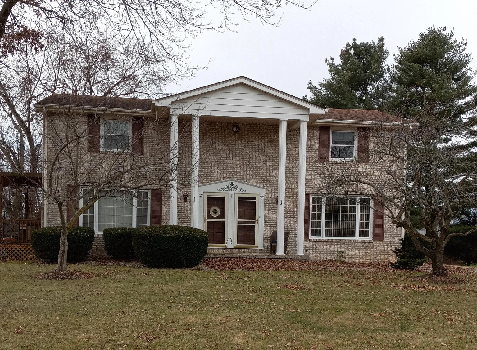 525 S Marion Ave photo 1