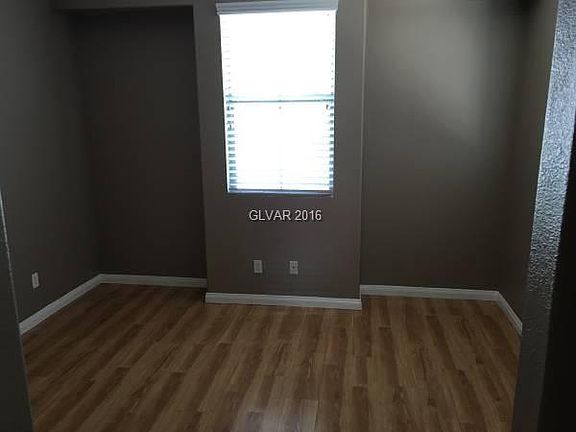 3rd image of 5481 Peace River Ct