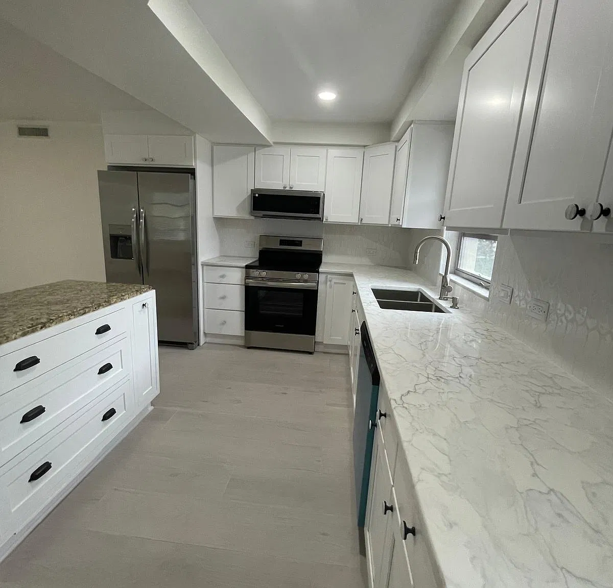 2 bed, 1275 sqft, $2,095 — Photo 1