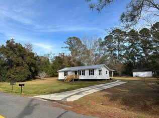 605 S Norton St, Boston, GA 31626