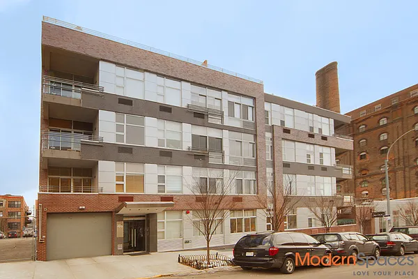 Sold by Modern Spaces | media 14