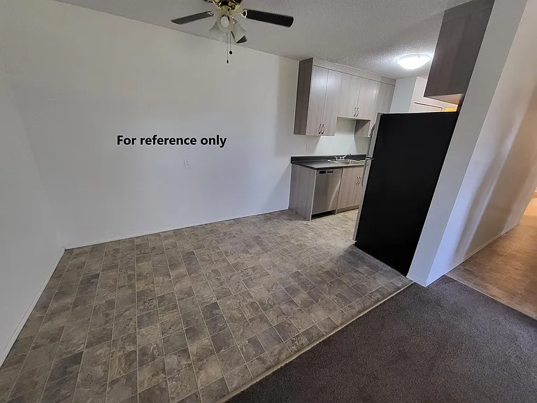 2460 Glen Eagle Cres — Photo 9