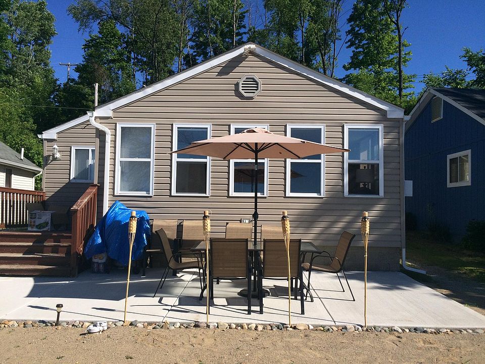 1st image of 3711 S Shore Dr