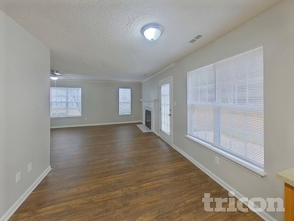 5th image of 13113 Woodland Farm Dr