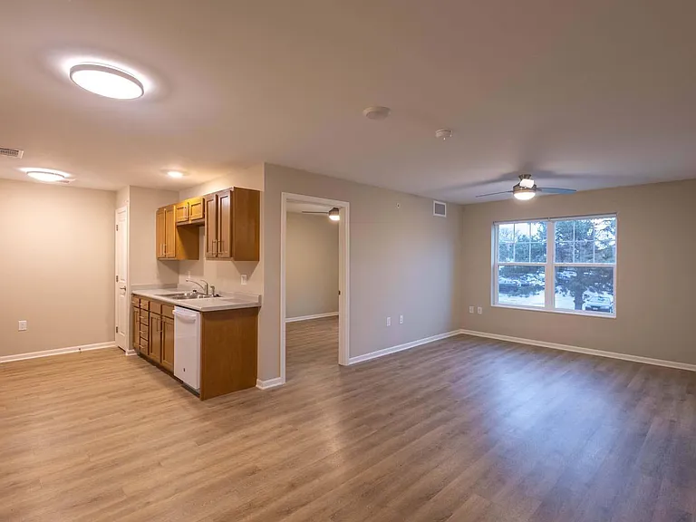 Juniper Crossing — Photo 17