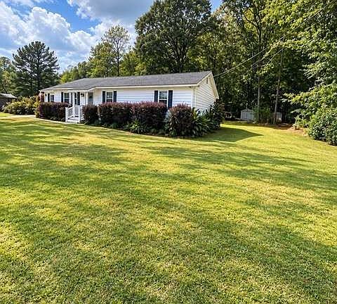 3rd image of 1410 Al Roberts Rd