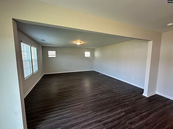 5th image of 588 Whippoorwill Dr