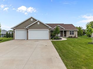 4816 W Corsican Pine Dr, Grand Chute, WI 54913