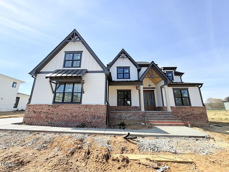 1st image of 5852 Carriage Gate Dr