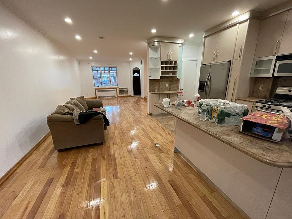 1st image of 2208 E 28th St Floor 1