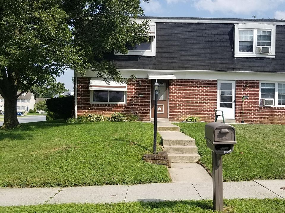 1st image of 172 S 22nd St