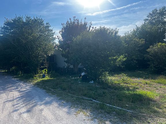 3rd image of 103 Maready Ln