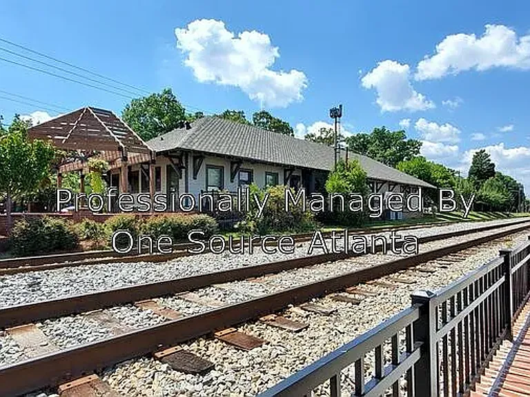 625 Coleman St — Photo 26