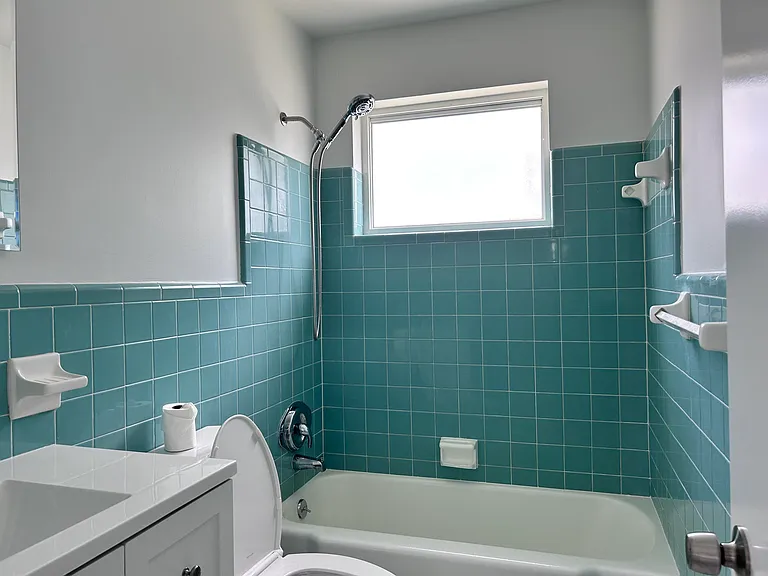 630 Prosperity Farms Rd #2 — Photo 9