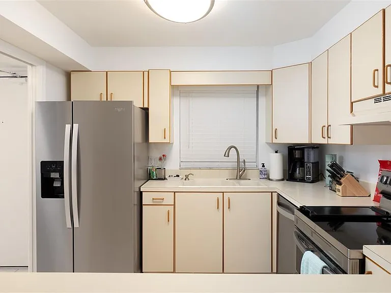 11000 Gulf Blvd #1002 — Photo 10