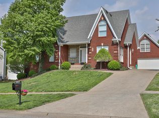 8602 Hi View Ln, Louisville, KY 40272