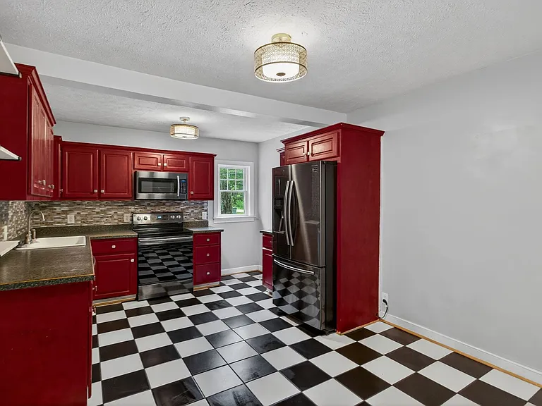 114 Battle Rd — Photo 10