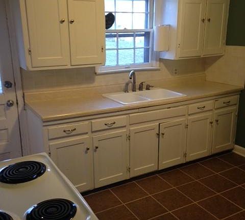 4th image of 5008 Sycamore Dr
