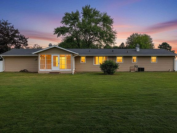 5th image of 1327 Skylark Ln
