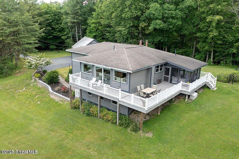 3rd image of 6662 Westfall Road