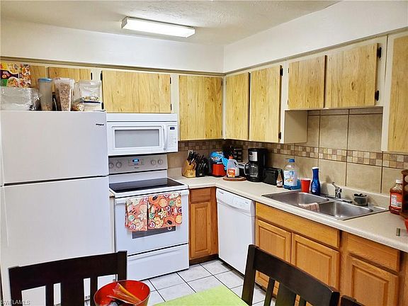 5th image of 1323/5 SE 23rd Pl