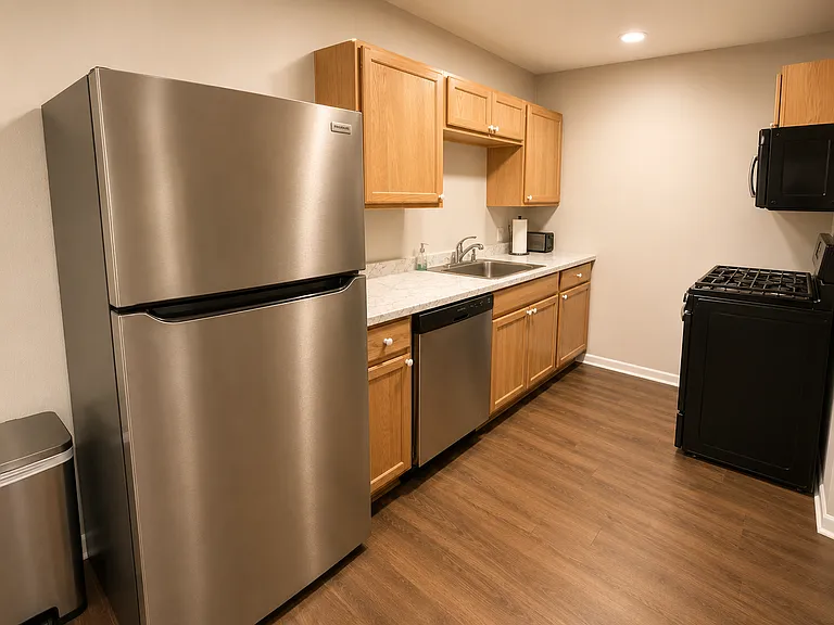 213 N Ann St #6 — Photo 8