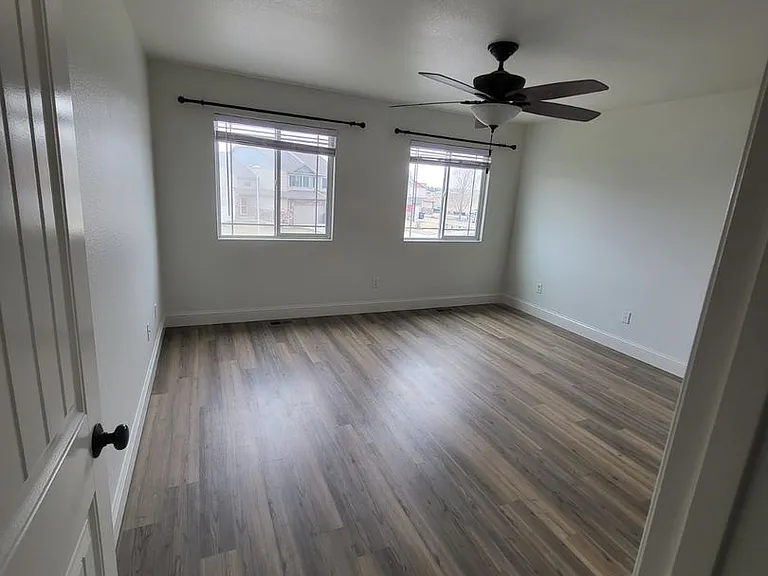 4105 Gunsmoke Rd — Photo 32