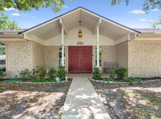 220 Valley View Dr, Waco, TX 76706