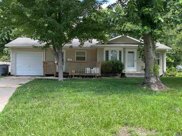 720 Lakeview St, Emporia, KS 66801