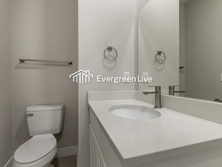 223 E Northern Ct — Photo 16
