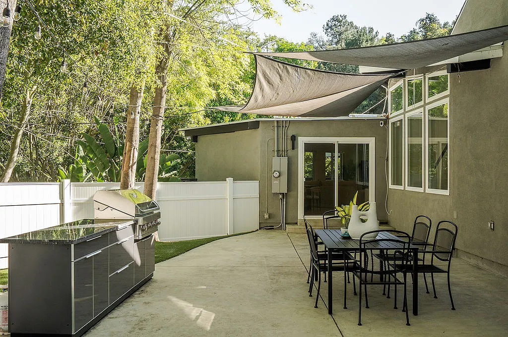 4 bed, 2505 sqft, $20,000 — Photo 3