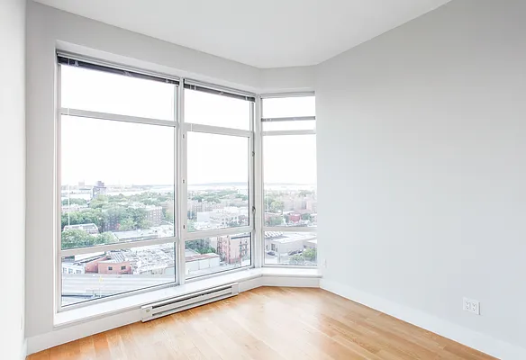 Rented by Salon Realty Corp | media 22