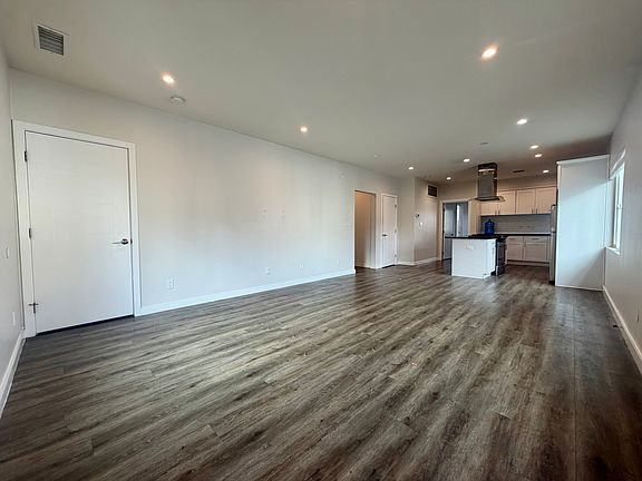 2nd image of 26 Bonito Ave