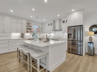 12 Hanahan Ln, Hilton Head Island, SC 29926