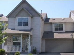 1028 Kaylee St, Chaska, MN 55318