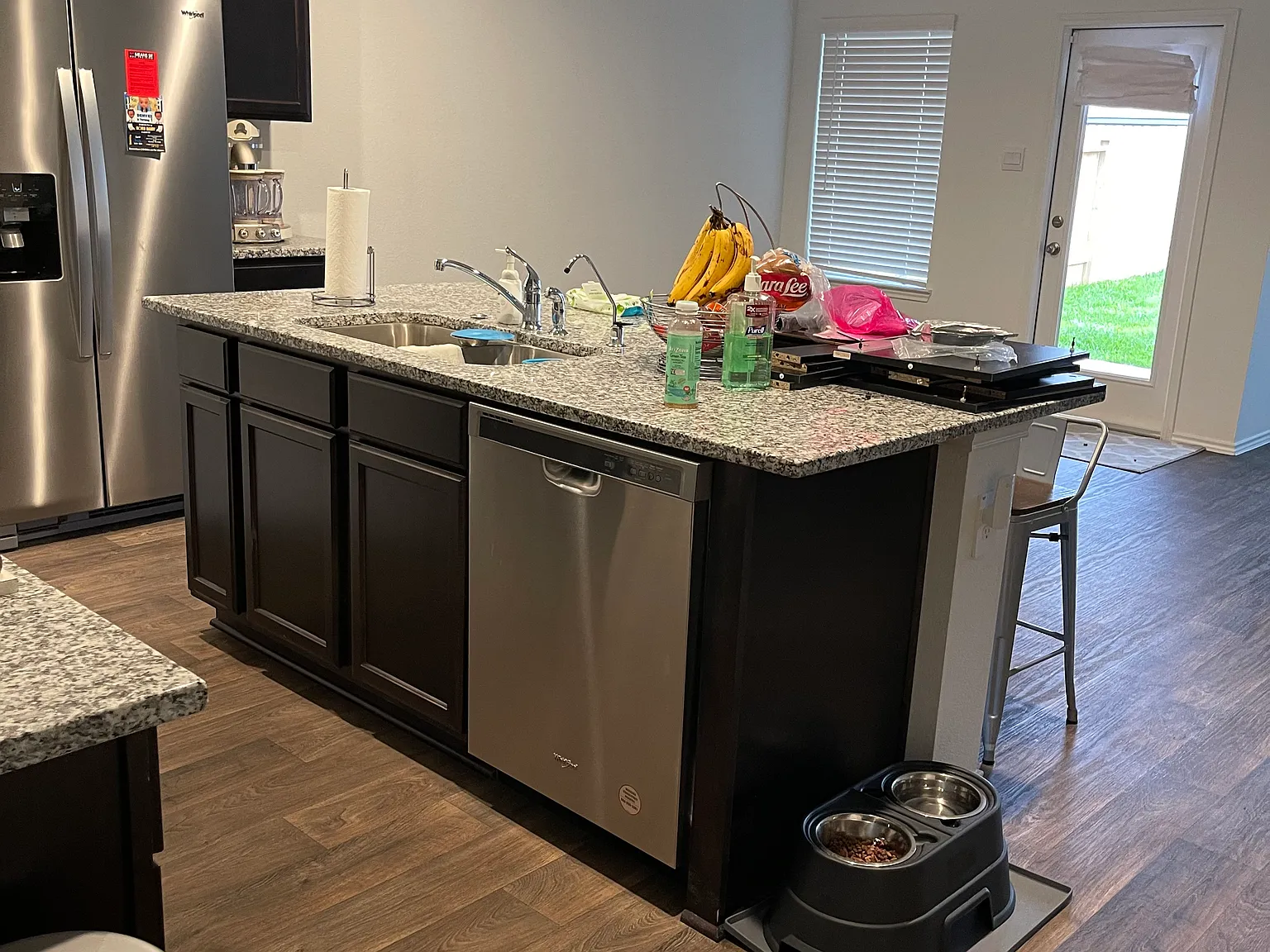 4 bed, 2220 sqft, $2,500 — Photo 3