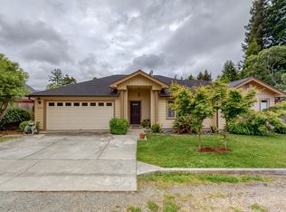 2082 Sweet Ln, Eureka, CA 95503