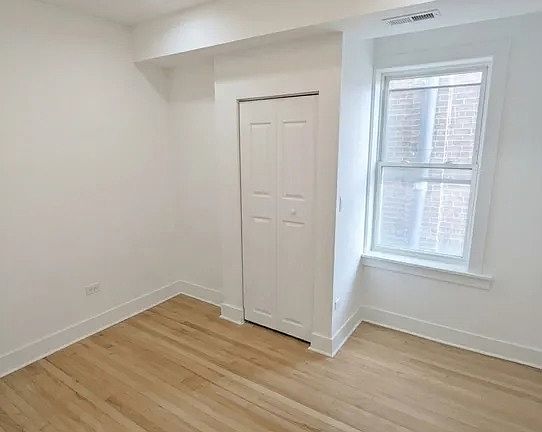 4th image of 1945 W Augusta Blvd #3W