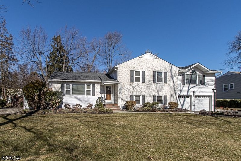 9 Woodbrook Cir, Westfield, NJ 07090 | Zillow