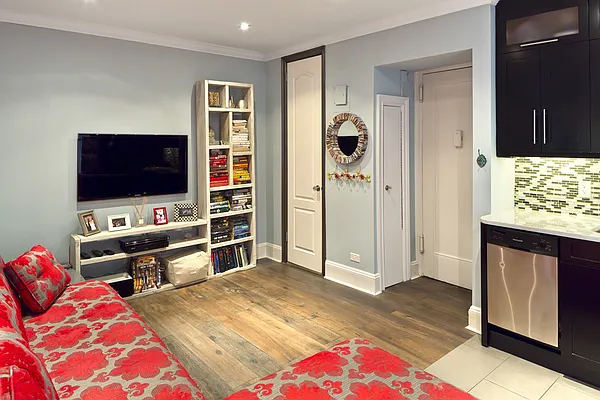 Sold by Stribling | media 1