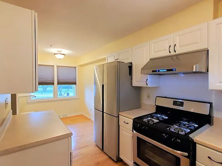 5809 Nobleton Cir — Photo 8
