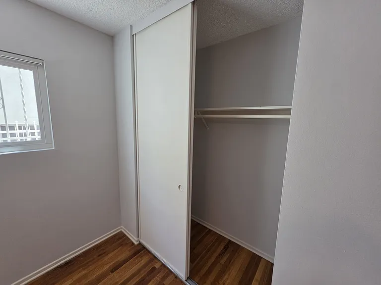 1732 N Harvard Blvd #106 — Photo 6