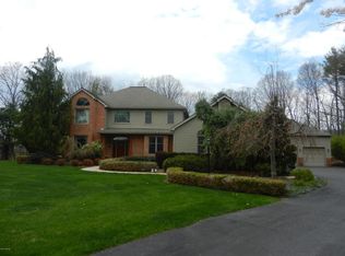 907 Love Dr, Williamsport, PA 17701