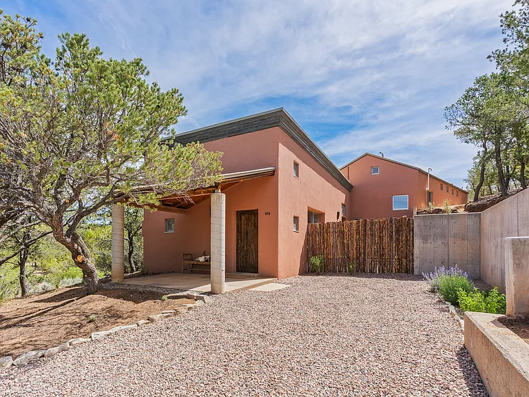 919 Paseo Del Sur — Photo 18